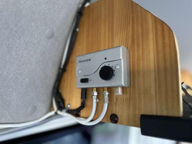 ハイエースバン2.7 DX ワイド スーパーロング ハイルーフ GLパッケージ 4WD　ハイルーフ　サブバッテリー　ベットキット　ワンオーナー　パワステ　パワーウィンドウ　キーレス　片側スライドドア 2700