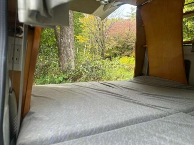 エブリィジョイン ハイルーフ 4WD　ポップアップルーフ　FFヒーター　サブバッテリー　700Wインバータリアヒーター　シンク　給水タンク　テーブル　禁煙車　パワステ　パワーウィンドウ　キーレス 660