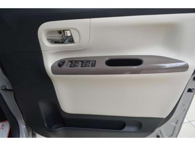 ムーヴキャンバスG メイクアップ SAII 4WD　スマートアシストII両側オートスライドドア7インチワイドナビTVドライブレコーダーLEDライト横滑り防止装置シートヒーター後退時ブレーキサポート 660