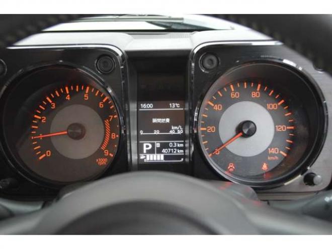 ジムニーXC 4WD　ワンオーナー4WDターボオートマチックセーフティサポート搭載デュアルセンサーブレーキサポート誤発信抑制機能ドライブレコーダーLEDライトクルーズコントロール 660