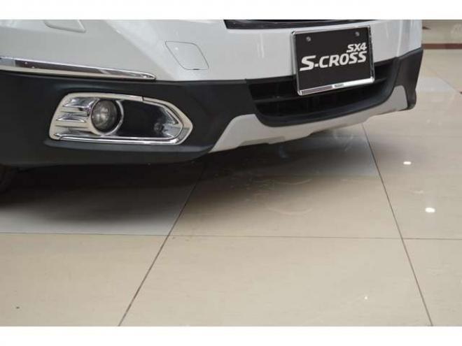 SX4S-CROSS 1.6 4WD　ワンオーナー車ALLGRIP4WD横滑り防止装置パドルシフト横滑り防止装置7インチワイドナビTVディスチャージヘッドライトETCクルーズコントロール 