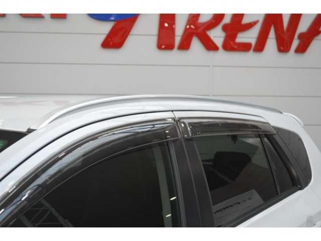 SX4S-CROSS 1.6 4WD　ワンオーナー車ALLGRIP4WD横滑り防止装置パドルシフト横滑り防止装置7インチワイドナビTVディスチャージヘッドライトETCクルーズコントロール 