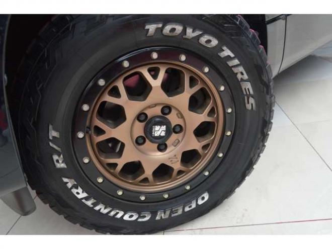 エスクード2.4 ランドブリーズ 4WD　特別仕様車サンルーフSDナビTVバックカメラ 2400