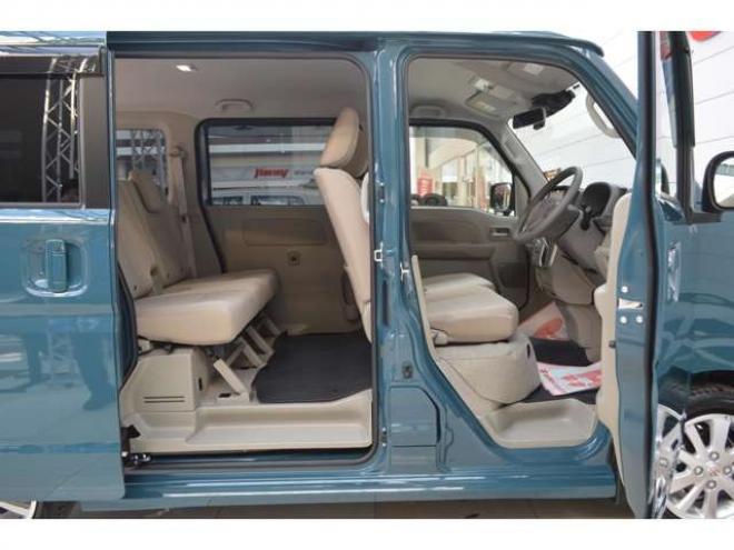 エブリィワゴン PZターボスペシャル 4WD　ワンオーナー車4WDターボセーフティサポート搭載アイドリングストップ横滑り防止装置8インチナビTVバックカメラ両側オートスライドドアオートステップリアパーキングセンサーハイビームアシストLED 660