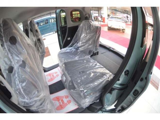 ワゴンRスマイルハイブリッド X 4WD　クリームコーデセーフティサポートスズキコネクト対応9インチ全方位ナビLEDハイブリット4WDセーフティサポート搭載アイドリングストップハイビームアシストLEDライト両側オートスライドドアパーキングセンサー 登録済未使用車 660