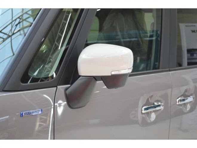 ワゴンRスマイルハイブリッド X 4WD　届出済未使用車ハイブリッド4WDセーフティプラスパッケージ全方位モニター9インチナビTVバックカメラ両側オートスライドドアアダプティブクルーズコントロールヘッドアップディスプレイ 660