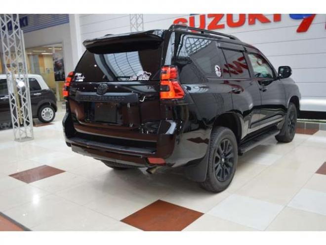 ランドクルーザープラド 2.8 TX Lパッケージ マットブラック エディション ディーゼルターボ 4WD　ワンオーナー車ディーゼルターボ4WD黒革シートビックX11インチナビTVバックカメラ後席モニタープリクラッシュセーフティ後退時ブレーキサポートサポートクルーズコントロールハイビームアシストLEDライト 2800