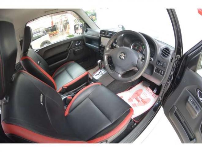 ジムニークロスアドベンチャー 4WD　特別仕様車4WDターボ7インチワイドナビTVハーフレザーシートウインカーミラーヒーター 660