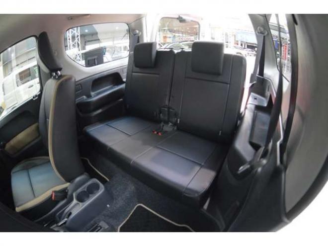 ジムニーランドベンチャー 4WD　ワンオーナー特別仕様車5速マニュアル4WDターボハーフレザーシートヒーターETCドライブレコーダー 660