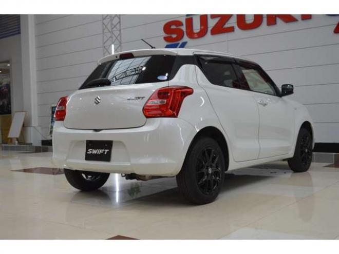 スイフト1.2 XG スズキ セーフティサポート非装着車 4WD　ワンオーナー車4WD横滑り防止装置ABSシートヒータードアミラーヒーターCDスマートキープッシュスタート社外15インチアルミ 1200