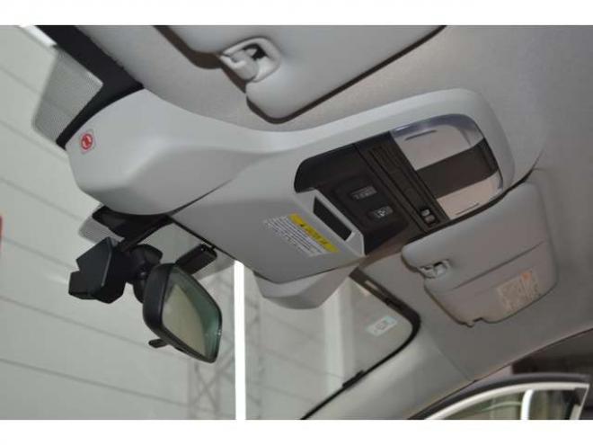 インプレッサスポーツ 2.0 i-L アイサイト 4WD　ワンオーナー車アイサイト搭載4WDアイドリングストップ後退時ブレーキサポート全方位モニター付8インチナビTVバックカメラアダプティブクルーズコントロールETC20パドルシフト 2000