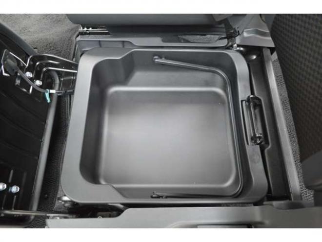 ハスラーJ 4WD　ブラックインテリアパックセーフティSナビ 660