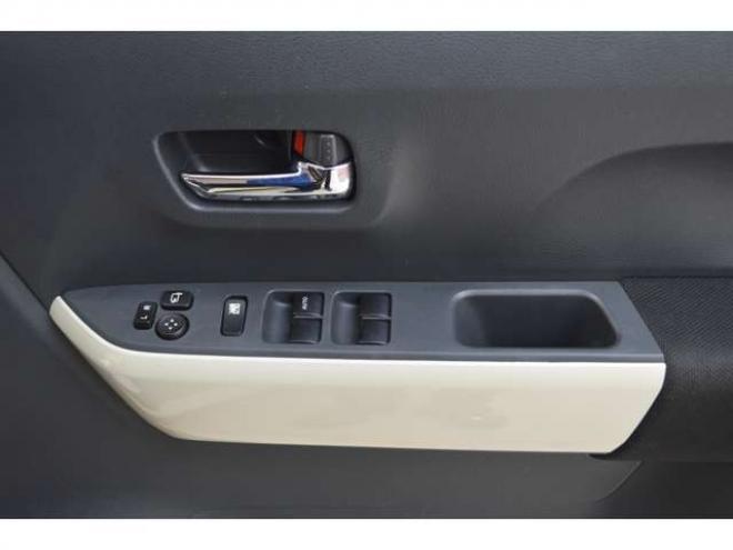 ハスラーワンダラー 4WD　ワンオーナー特別仕様4WDセーフティサポート搭載アイドリングストップ横滑り防止装置LEDライトシートヒーターCDウインカーミラーヒーター 660