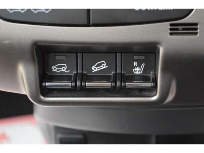 ハスラーJスタイルIII 4WD　ワンオーナー車Sエネチャージ4WDセーフティサポート搭載アイドリングストップ横滑り防止装置7インチワイドナビTVハーフレザーシートヒーターLEDライト 660