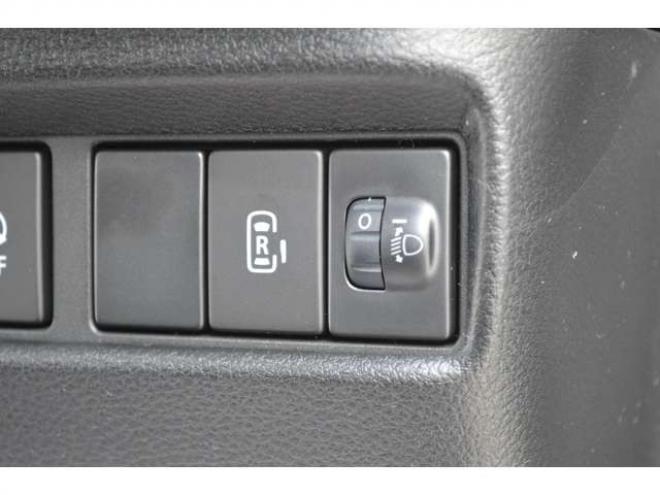 スペーシアベースXF 4WD　届出済未使用車4WDセーフティサポート搭載デュアルセンサーブレーキサポート後退時ブレーキサポート横滑り防止装置アダプティブクルーズコントロールLEDライト右側オートスライドドア 660