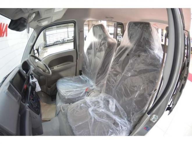 エブリィジョイン ターボ ハイルーフ 4WD　届出済未使用車4WDターボCVTセーフティサポート搭載アイドリングストップ横滑り防止装置ディスプレイオーディオハイビームアシストLEDライト 660