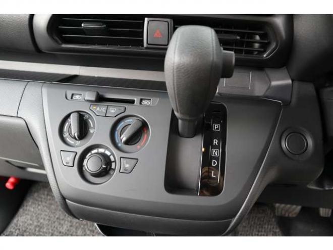 eKクロススペースM 4WD　オーディオレス　LEDヘッドライト　衝突軽減ブレーキ　車線逸脱警報機能　パーキングソナー 660