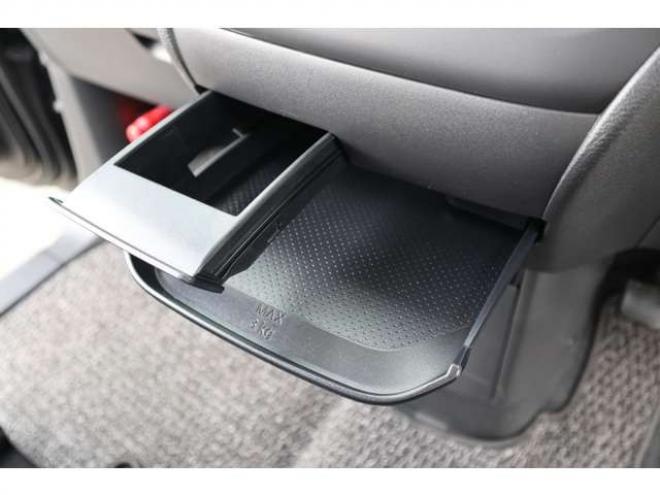 eKクロススペースM 4WD　オーディオレス　LEDヘッドライト　衝突軽減ブレーキ　車線逸脱警報機能　パーキングソナー 660