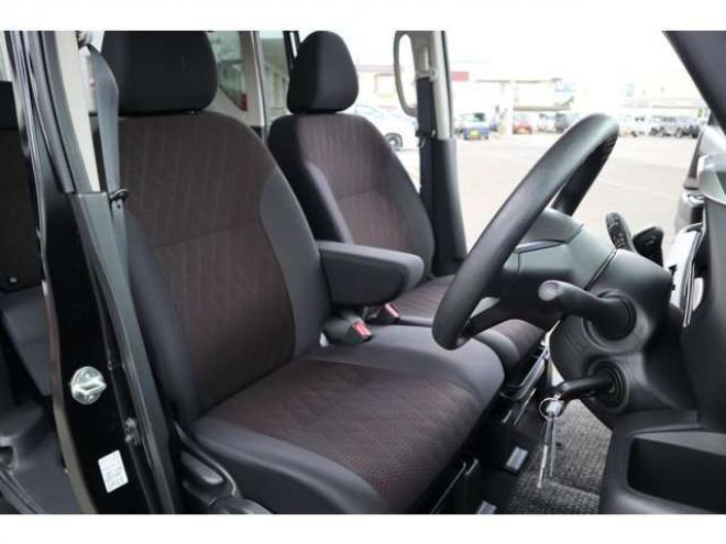 eKクロススペースM 4WD　オーディオレス　LEDヘッドライト　衝突軽減ブレーキ　車線逸脱警報機能　パーキングソナー 660