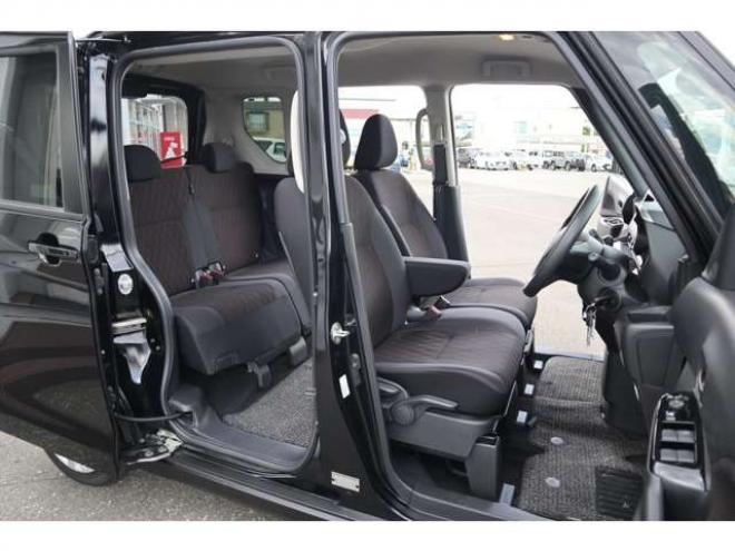 eKクロススペースM 4WD　オーディオレス　LEDヘッドライト　衝突軽減ブレーキ　車線逸脱警報機能　パーキングソナー 660