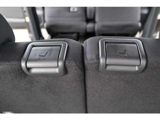 eKクロススペースM 4WD　オーディオレス　LEDヘッドライト　衝突軽減ブレーキ　車線逸脱警報機能　パーキングソナー 660