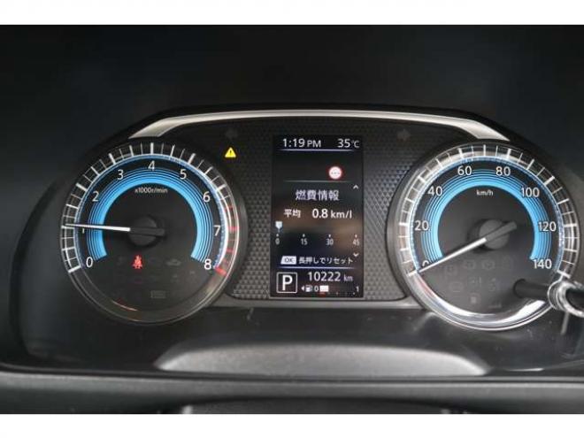 eKクロススペースM 4WD　オーディオレス　LEDヘッドライト　衝突軽減ブレーキ　車線逸脱警報機能　パーキングソナー 660