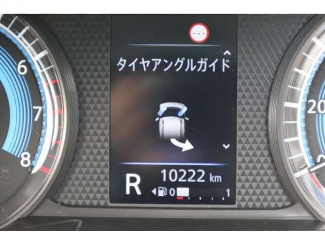 eKクロススペースM 4WD　オーディオレス　LEDヘッドライト　衝突軽減ブレーキ　車線逸脱警報機能　パーキングソナー 660