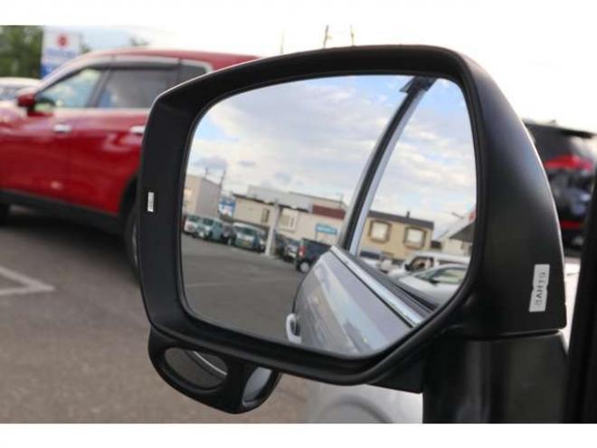 フォレスター2.0i-L アイサイト 4WD　CDオーディオ　ETC　全席シートヒーター　ステアリング連動ヘッドライト　オートライト　オートワイパー　アダプティブクルーズコントロール　パドルシフト 2000