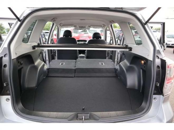 フォレスター2.0i-L アイサイト 4WD　CDオーディオ　ETC　全席シートヒーター　ステアリング連動ヘッドライト　オートライト　オートワイパー　アダプティブクルーズコントロール　パドルシフト 2000