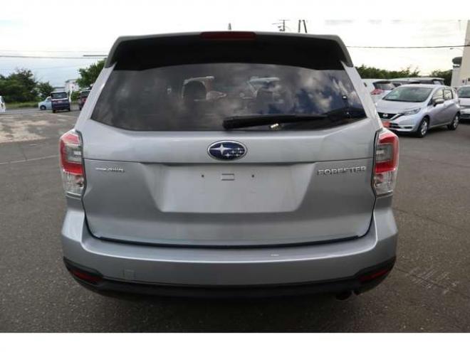 フォレスター2.0i-L アイサイト 4WD　CDオーディオ　ETC　全席シートヒーター　ステアリング連動ヘッドライト　オートライト　オートワイパー　アダプティブクルーズコントロール　パドルシフト 2000