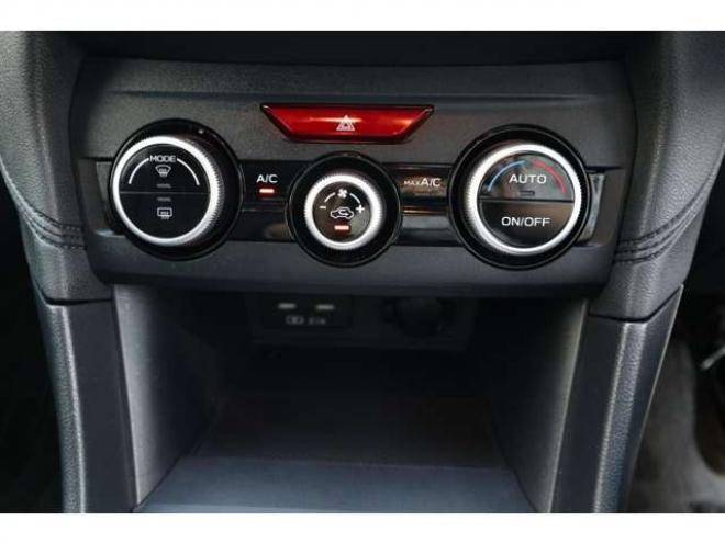 インプレッサスポーツ 1.6 i-L アイサイト 4WD　社外ナビ　バックカメラ　ETC　パドルシフト　電動パーキングブレーキ　アイサイト　アダプティブクルーズコントロール 1600