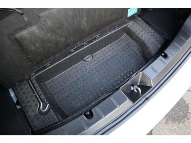 インプレッサスポーツ 1.6 i-L アイサイト 4WD　社外ナビ　バックカメラ　ETC　パドルシフト　電動パーキングブレーキ　アイサイト　アダプティブクルーズコントロール 1600