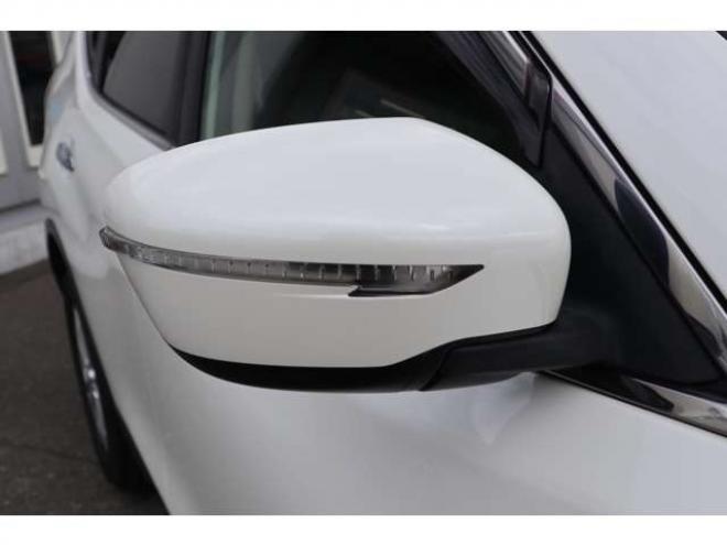 エクストレイル2.0 20X エマージェンシーブレーキパッケージ 2列車 4WD　社外ナビ　バックカメラ　前側ドラレコ 2000