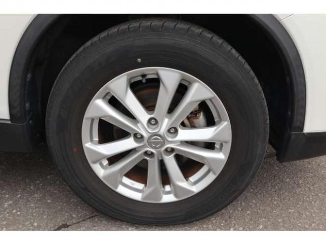 エクストレイル2.0 20X エマージェンシーブレーキパッケージ 2列車 4WD　社外ナビ　バックカメラ　前側ドラレコ 2000