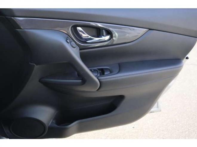 エクストレイル2.0 20S ハイブリッド 4WD　純正フルセグナビ　全方位モニター　ETC インテリジェントルームミラー　ヒルディセントコントロール 2000