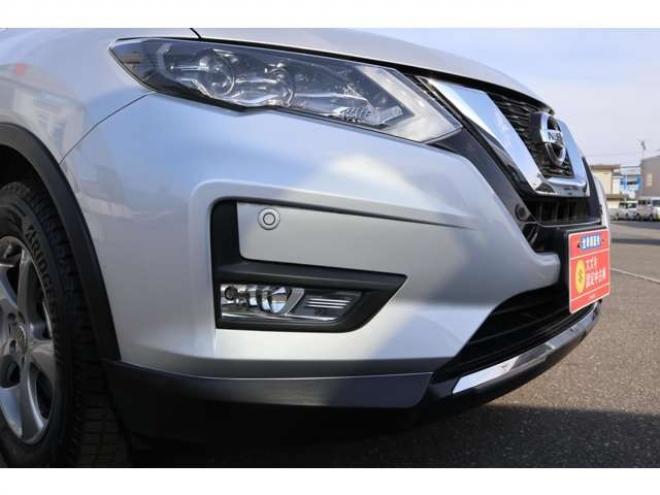 エクストレイル2.0 20S ハイブリッド 4WD　純正フルセグナビ　全方位モニター　ETC インテリジェントルームミラー　ヒルディセントコントロール 2000