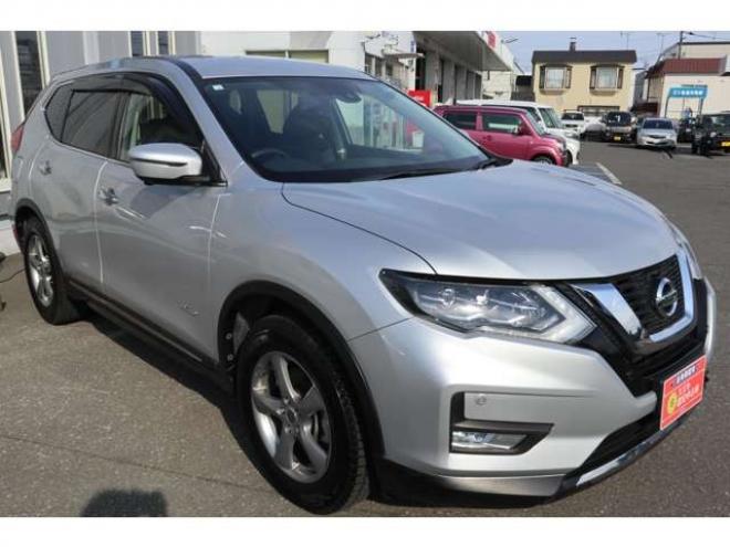 エクストレイル2.0 20S ハイブリッド 4WD　純正フルセグナビ　全方位モニター　ETC インテリジェントルームミラー　ヒルディセントコントロール 2000