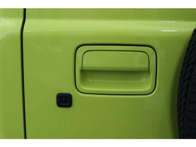 ジムニーXC 4WD　LEDヘッドライト　ヘッドライトウォッシャー　オートライト　デュアルセンサーブレーキサポート　シートヒーター 660