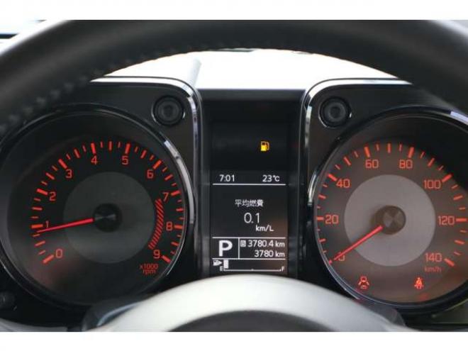 ジムニーXC 4WD　LEDヘッドライト　ヘッドライトウォッシャー　オートライト　デュアルセンサーブレーキサポート　シートヒーター 660