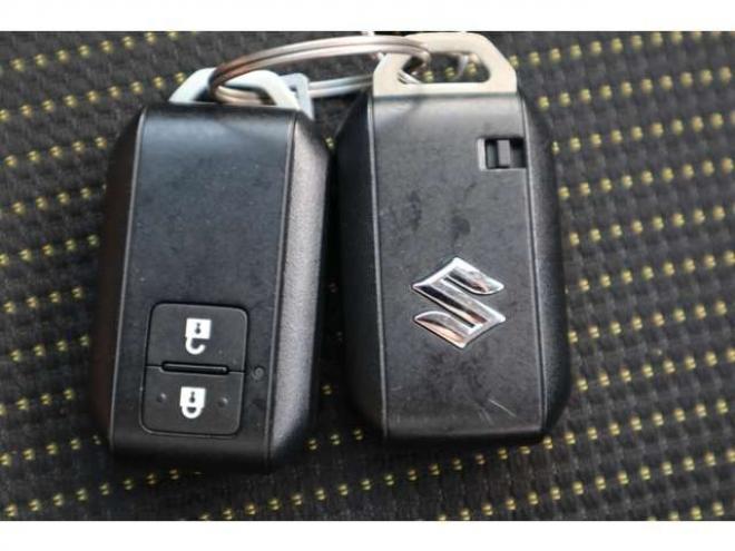 ジムニーXC 4WD　LEDヘッドライト　ヘッドライトウォッシャー　オートライト　デュアルセンサーブレーキサポート　シートヒーター 660