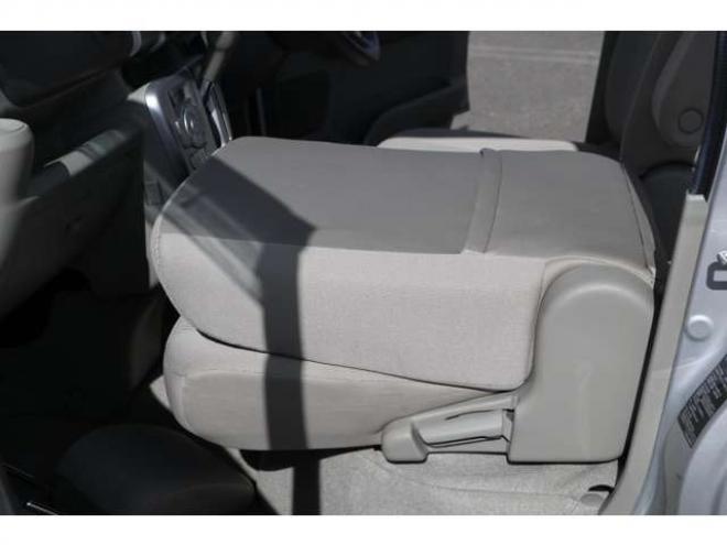 タウンボックスG ハイルーフ 4WD　社外ワンセグナビ　Bluetooth ETC　オートライト　シートヒーター　助手席側電動スライドドア　衝突軽減ブレーキ 660