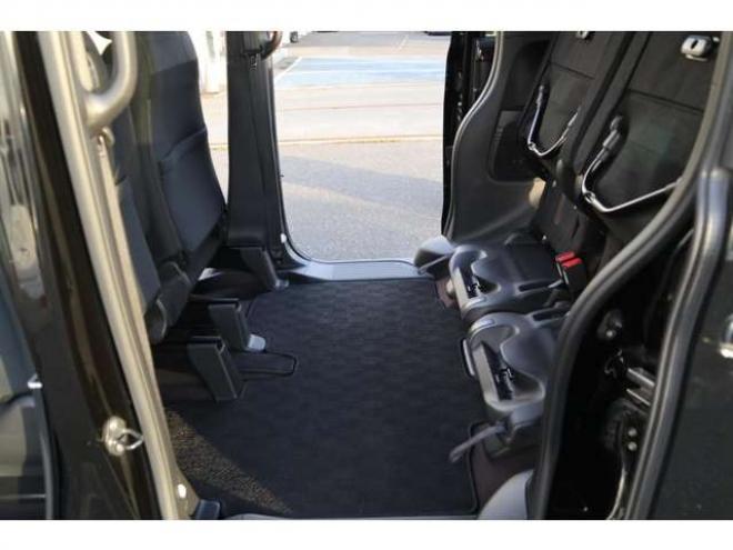 N-BOXカスタム 660 G L ホンダセンシング 4WD　純正フルセグナビ　バックカメラ　ETC　社外360°カメラドラレコ　純正エンジンスターター　シートミラーヒーター　助手席側電動スライドドア 660