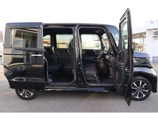 N-BOXカスタム 660 G L ホンダセンシング 4WD　純正フルセグナビ　バックカメラ　ETC　社外360°カメラドラレコ　純正エンジンスターター　シートミラーヒーター　助手席側電動スライドドア 660