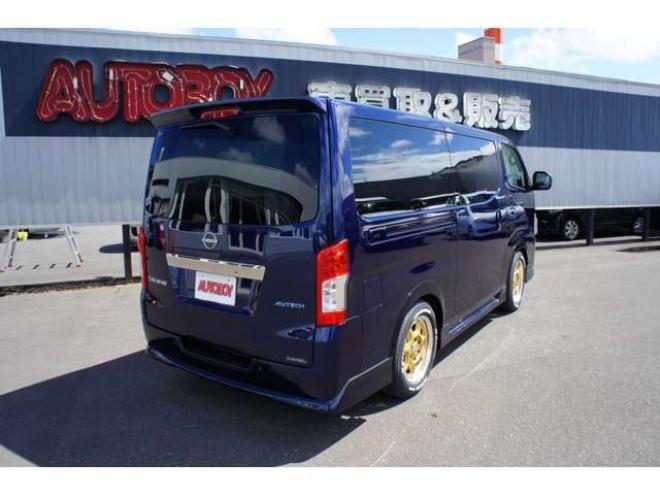 キャラバン2.4 AUTECH エクステリア セレクション ロングボディ ディーゼルターボ 4WD　エクステリアセレクション4WD　Bodyline新作17インチAW&薄型オーバーフェンダー&ベッドキットTYPE2　ヨコハマPARADA215/60R17 登録済未使用車 2400