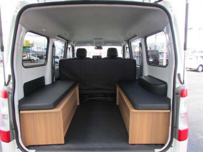 タウンエースバン1.5 GL 4WD　パートタイム4WD　ディスプレイオーディオ　リアヒーター　リアフォグ　GRIPMAX　MUDRAGE　M/Tホワイト　アイドリングストップ　横滑り防止　　フローティングビッグCarPlay対応　Bluetooth　社外14インチAW 1500