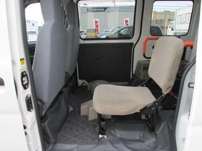 ハイゼットカーゴ スローパー(リアシートレス)+　折り畳み補助シート 福祉車両 4WD 660
