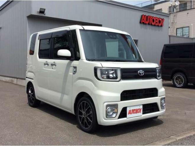 ピクシスメガL SAIII 4WD　両側パワスラ　スマートキー　純正ナビ 660