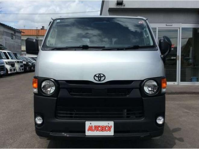 ハイエースバン2.8 DX ロング GLパッケージ ディーゼルターボ 4WD　キーレス　両側スライドドア　バックカメラ　メモリナビ　フルセグTV　フロントフォグランプ　衝突被害軽減システム　車線逸脱防止　横滑り防止装置　パワーヒート　オートマチックハイビーム　電動格納ミラー 2800