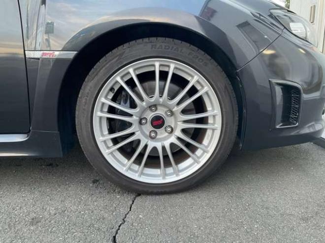 インプレッサハッチバックSTI 2.0 WRX 4WD　Defi3連メーター(ブースト計・油温計・油圧計)　ETC　運転席パワーシート　プッシュスタート 2000