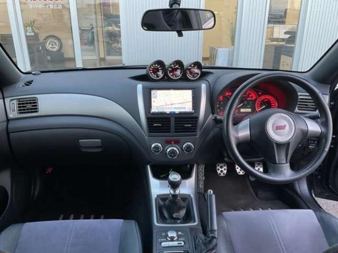 インプレッサハッチバックSTI 2.0 WRX 4WD　Defi3連メーター(ブースト計・油温計・油圧計)　ETC　運転席パワーシート　プッシュスタート 2000